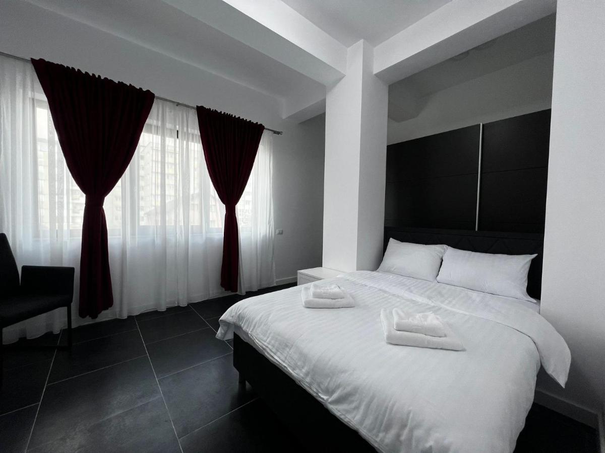 Luxury Cozy Apartments - City Center Suceava Eksteriør bilde