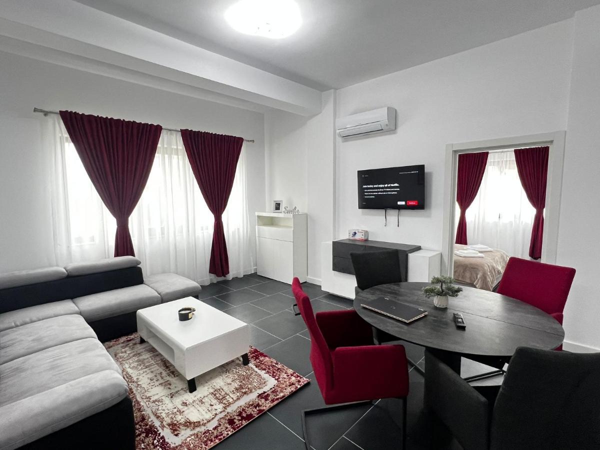 Luxury Cozy Apartments - City Center Suceava Eksteriør bilde
