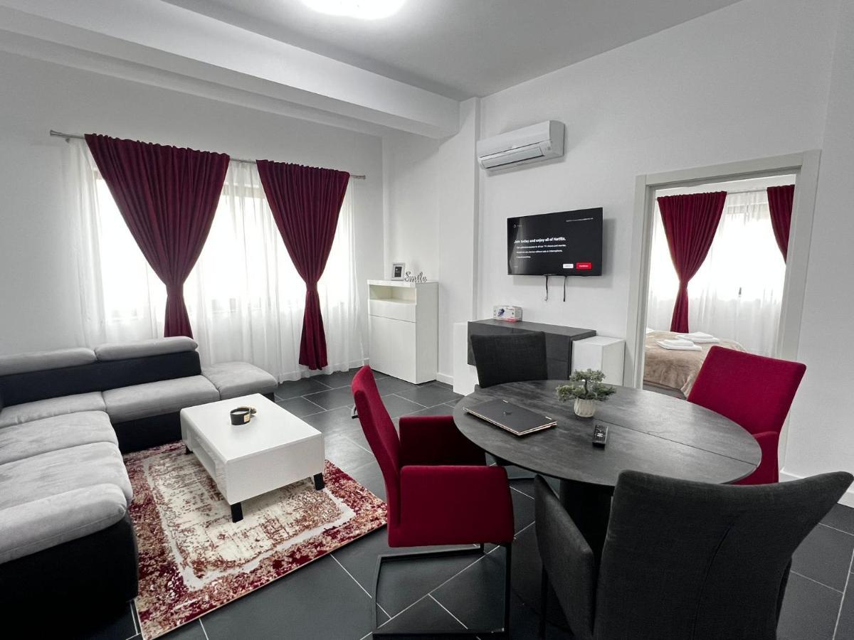 Luxury Cozy Apartments - City Center Suceava Eksteriør bilde