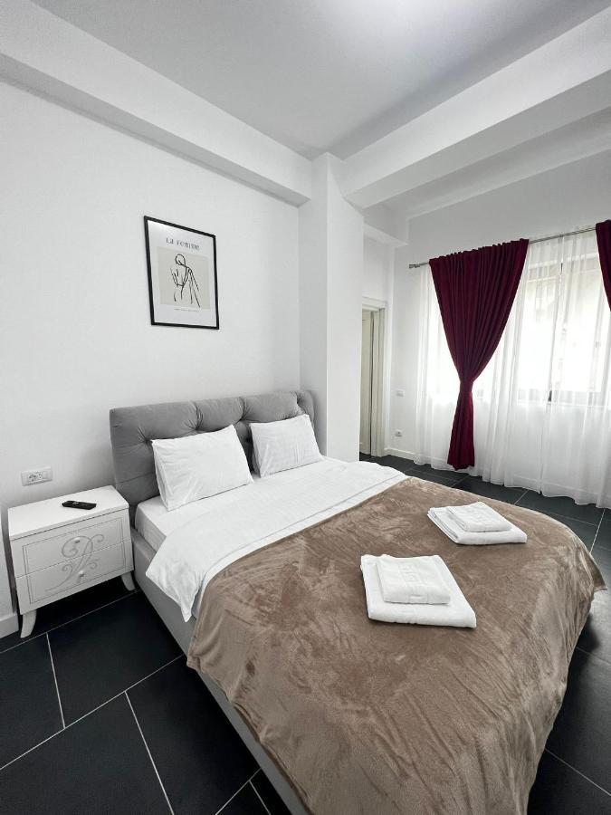Luxury Cozy Apartments - City Center Suceava Eksteriør bilde