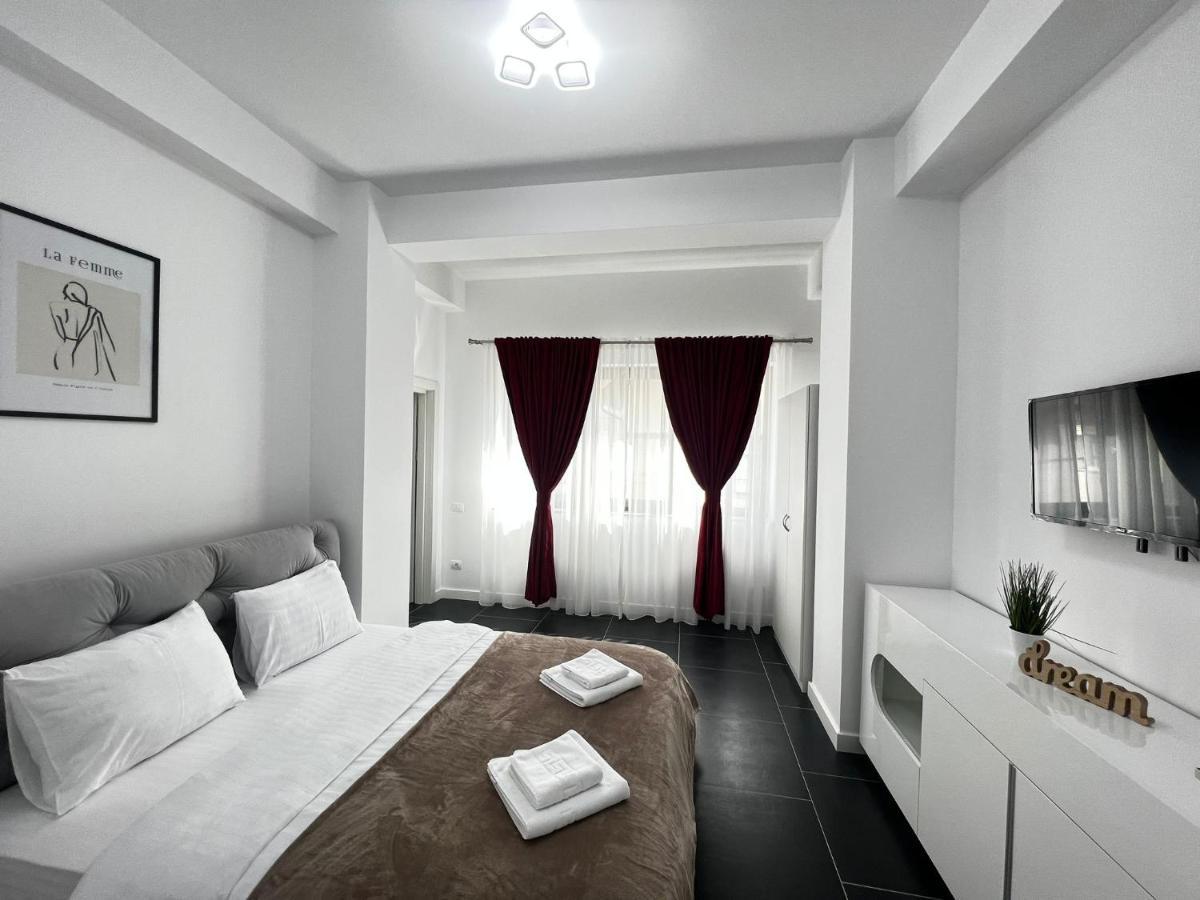 Luxury Cozy Apartments - City Center Suceava Eksteriør bilde