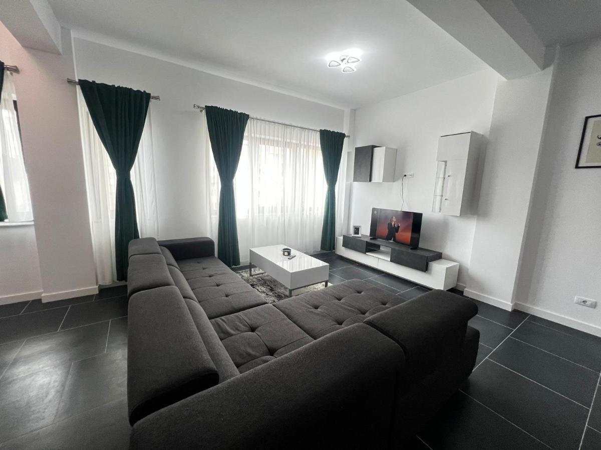 Luxury Cozy Apartments - City Center Suceava Eksteriør bilde