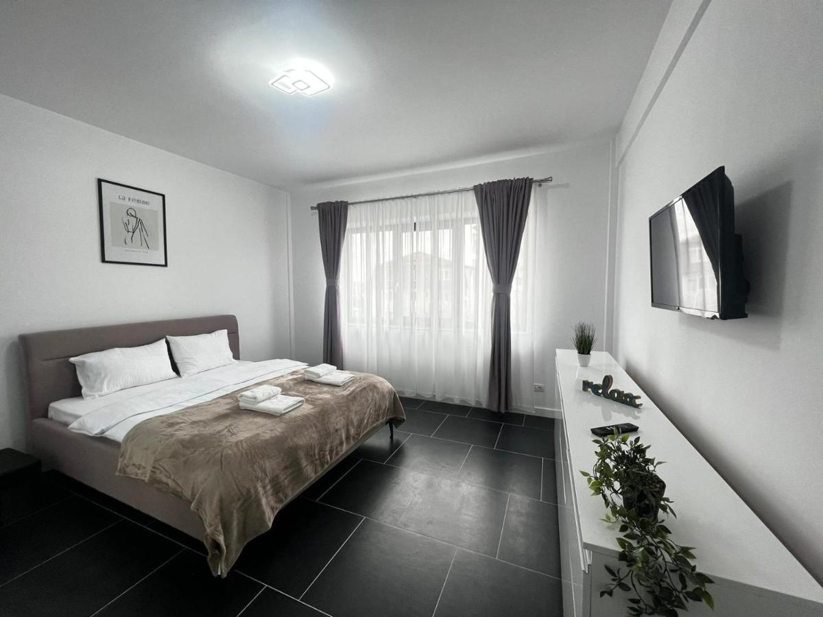 Luxury Cozy Apartments - City Center Suceava Eksteriør bilde