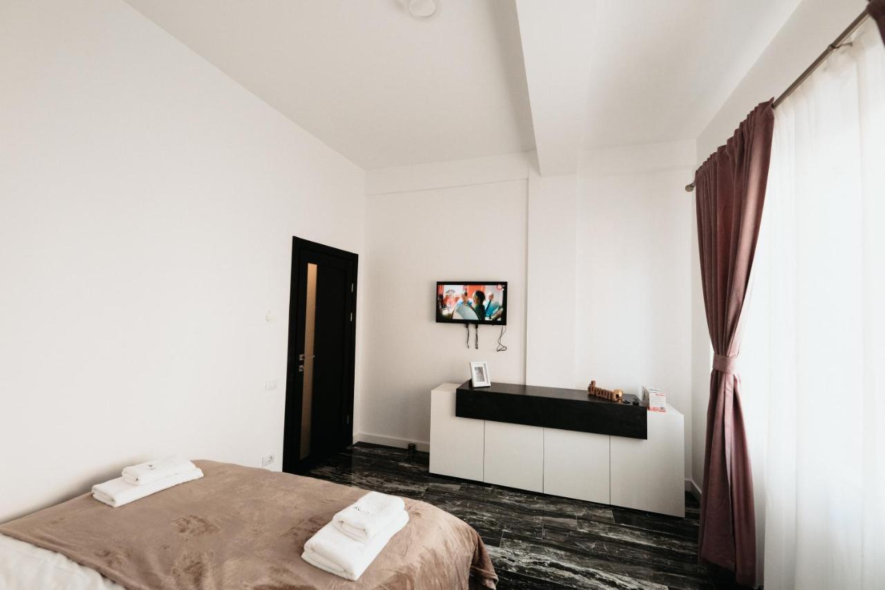 Luxury Cozy Apartments - City Center Suceava Eksteriør bilde