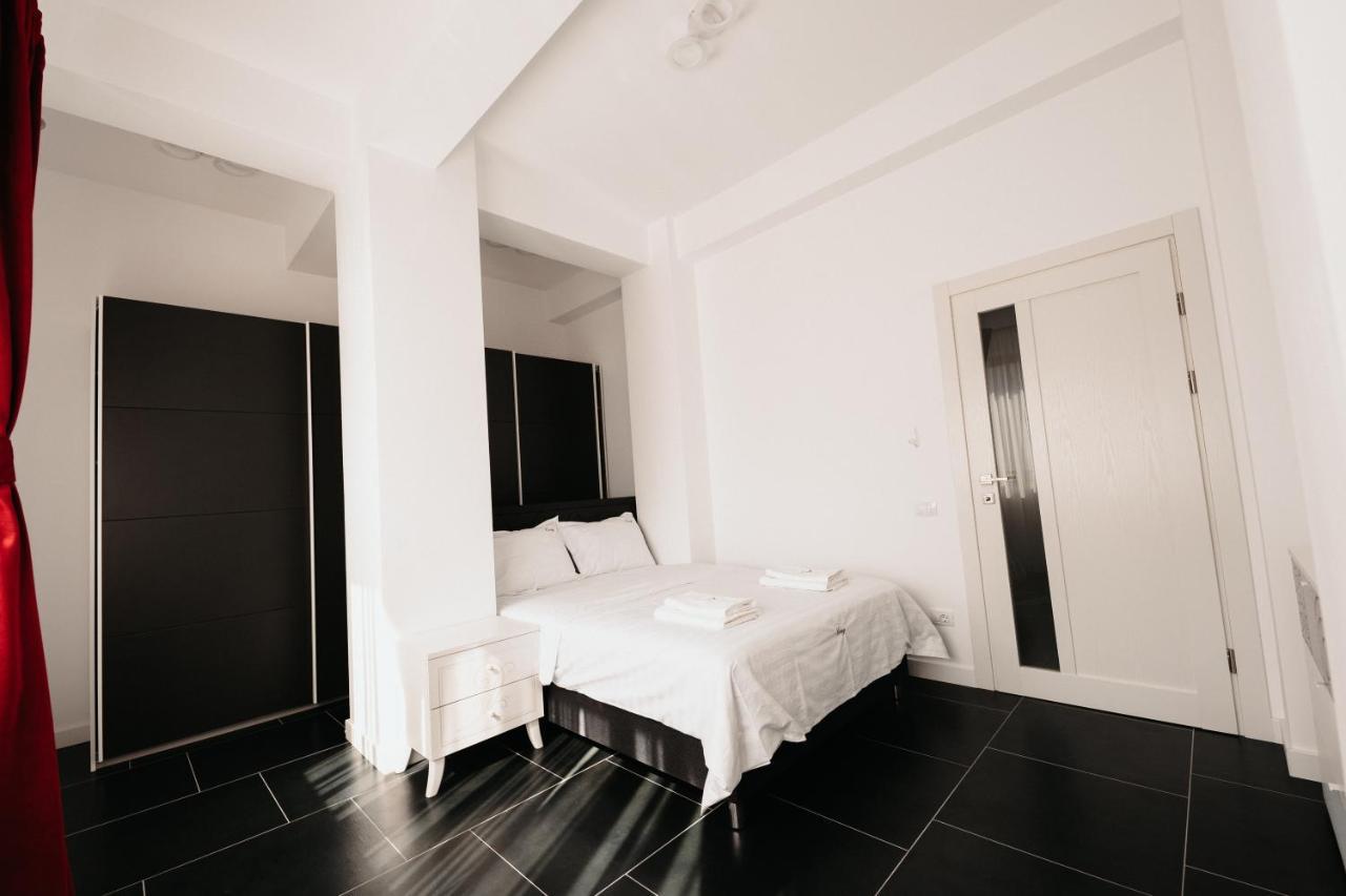 Luxury Cozy Apartments - City Center Suceava Eksteriør bilde