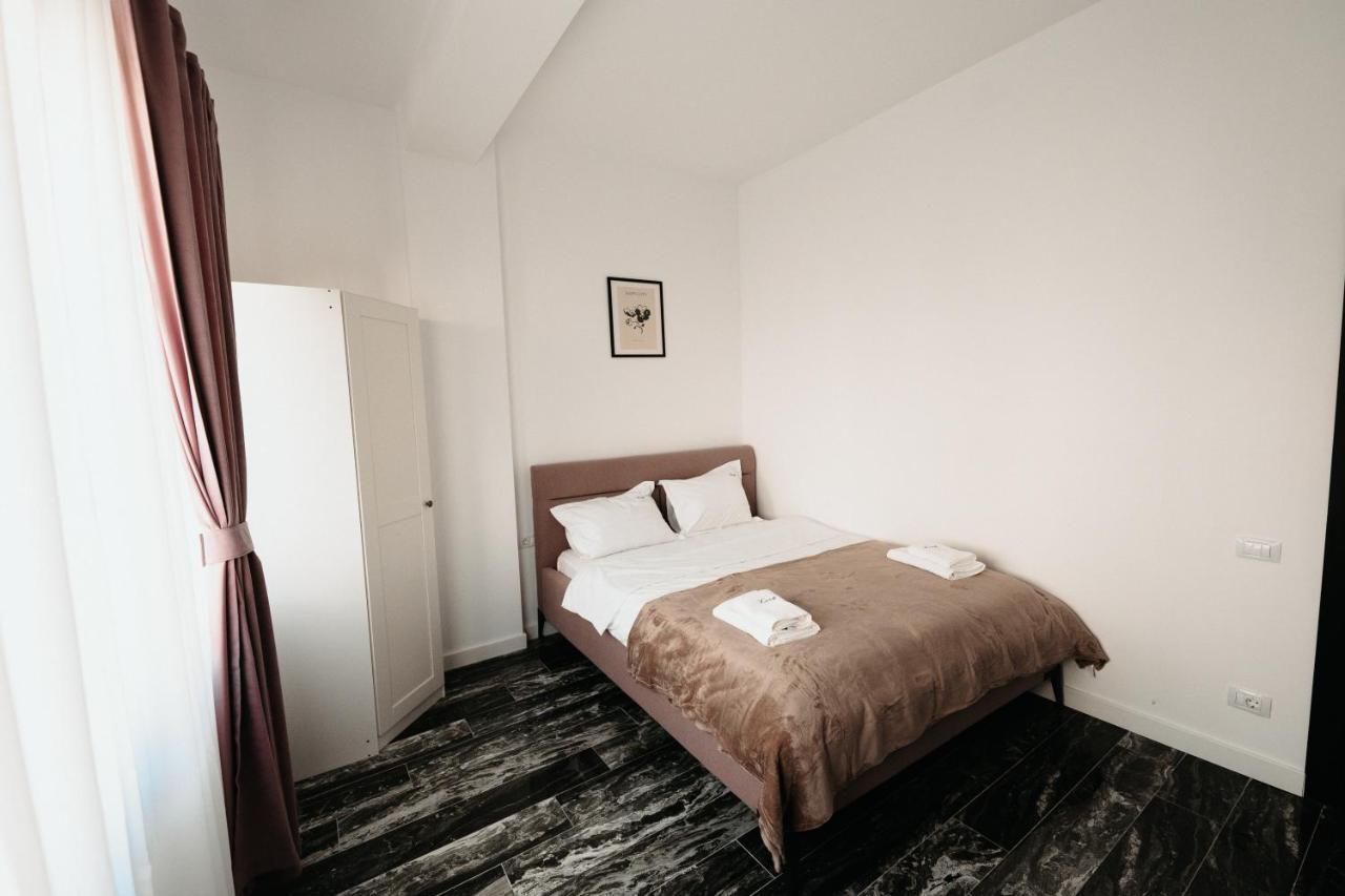 Luxury Cozy Apartments - City Center Suceava Eksteriør bilde
