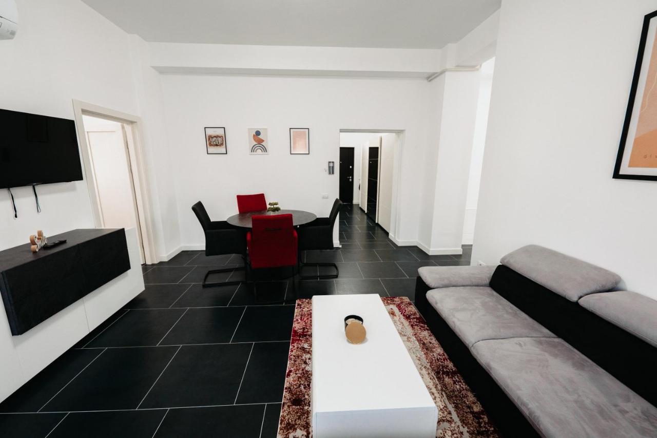 Luxury Cozy Apartments - City Center Suceava Eksteriør bilde