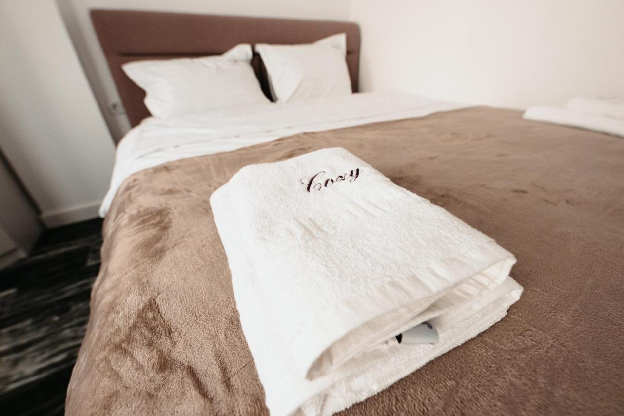 Luxury Cozy Apartments - City Center Suceava Eksteriør bilde
