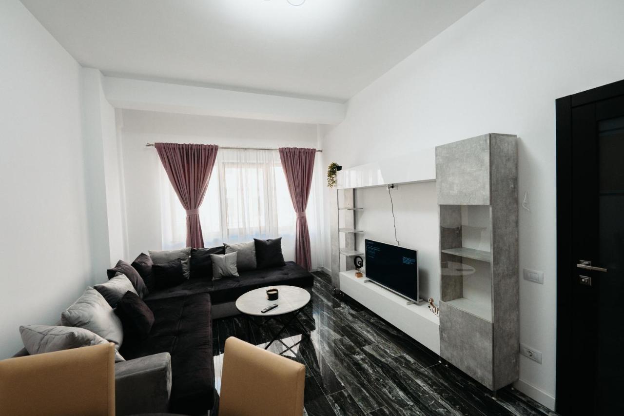 Luxury Cozy Apartments - City Center Suceava Eksteriør bilde
