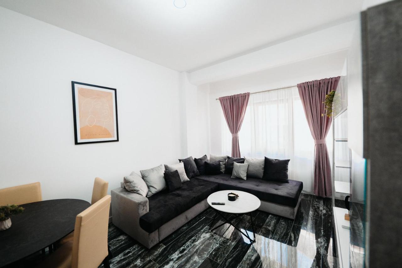 Luxury Cozy Apartments - City Center Suceava Eksteriør bilde