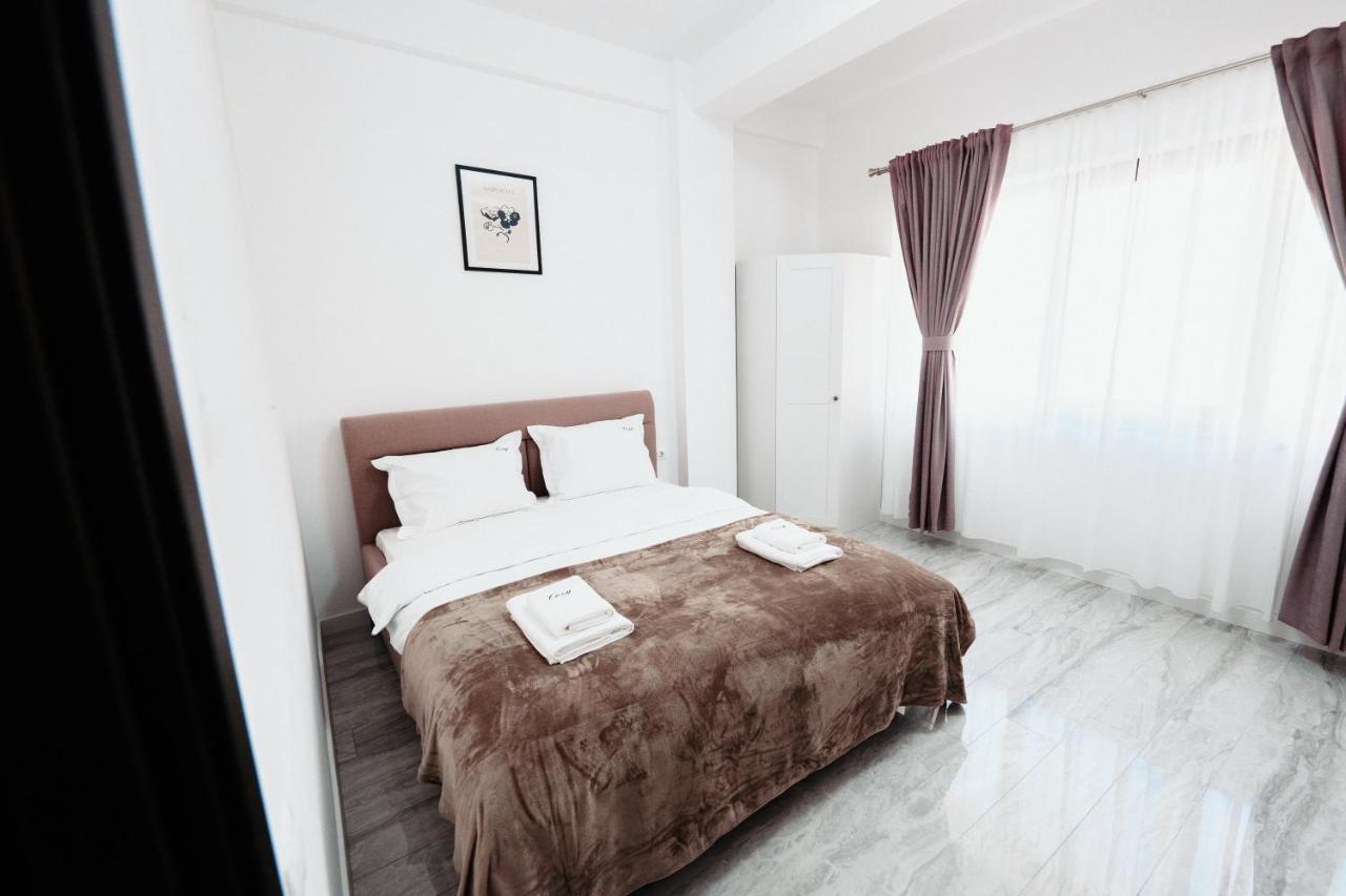 Luxury Cozy Apartments - City Center Suceava Eksteriør bilde