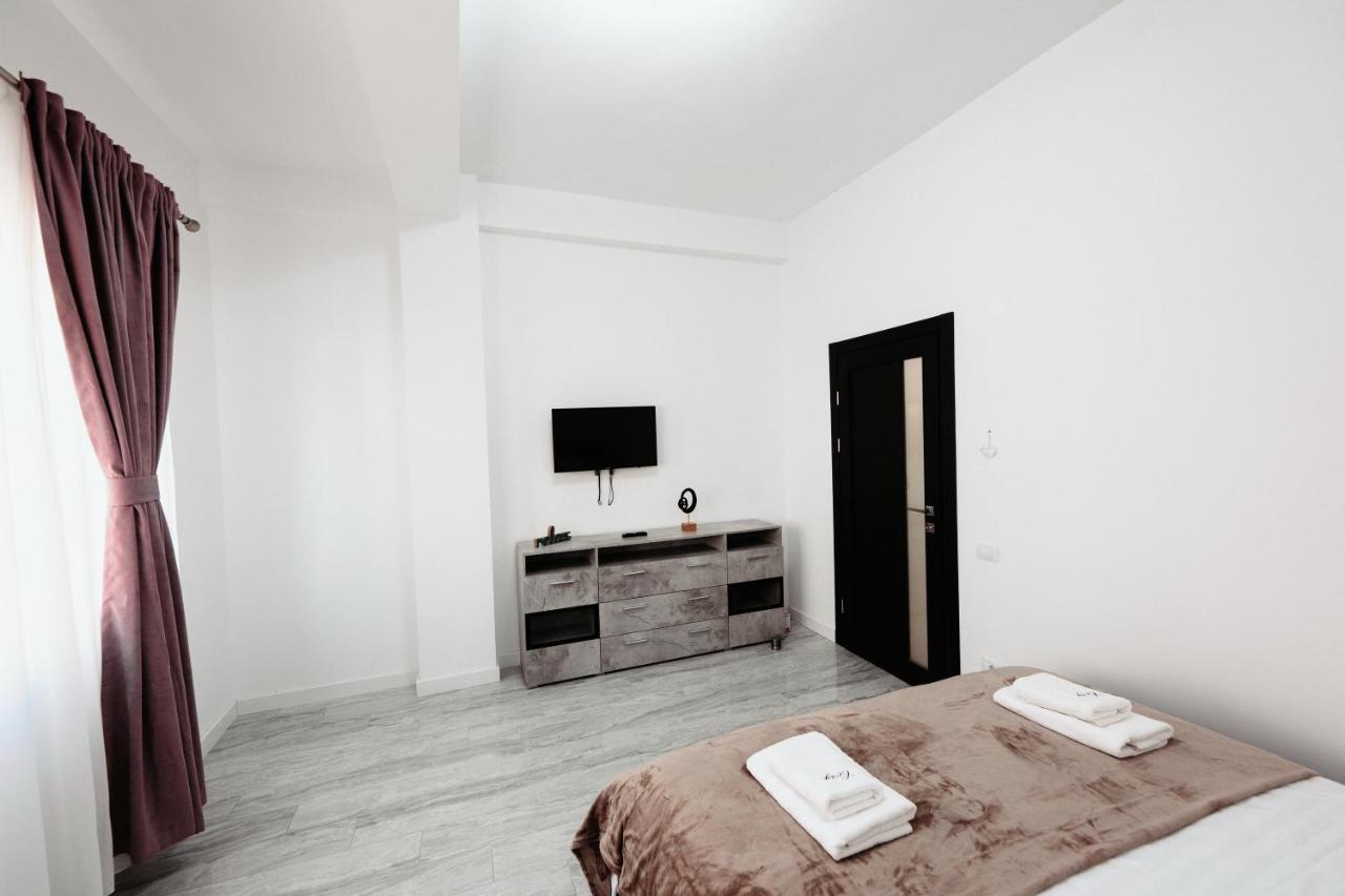 Luxury Cozy Apartments - City Center Suceava Eksteriør bilde
