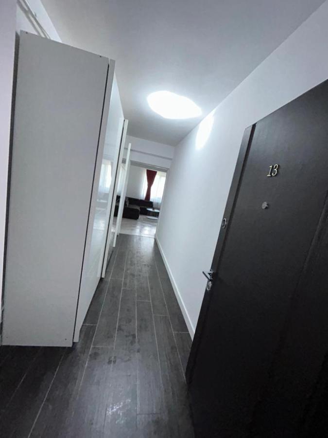 Luxury Cozy Apartments - City Center Suceava Eksteriør bilde